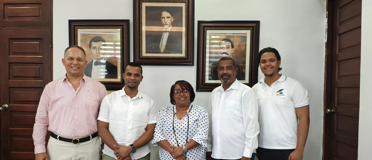 Reunión con Gobernadora Oneida Féliz